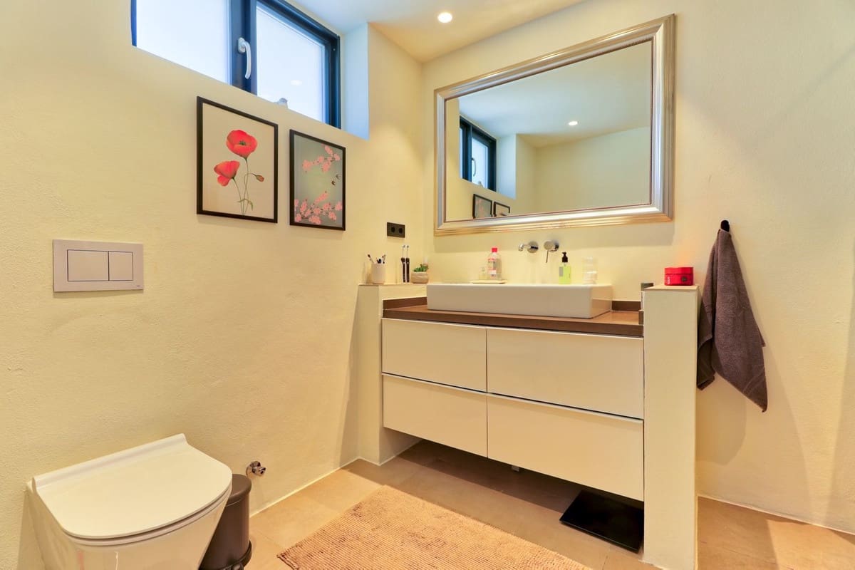 4 Zimmer Villa zu verkaufen in La Sierrezuela mit Garage - 1.950.000 € (Ref: 9929932)