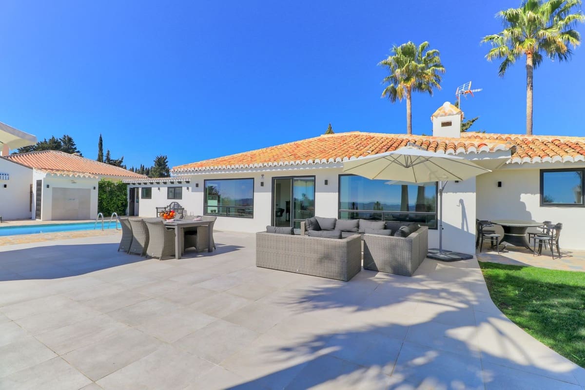 4 Zimmer Villa zu verkaufen in La Sierrezuela mit Garage - 1.950.000 € (Ref: 9929932)