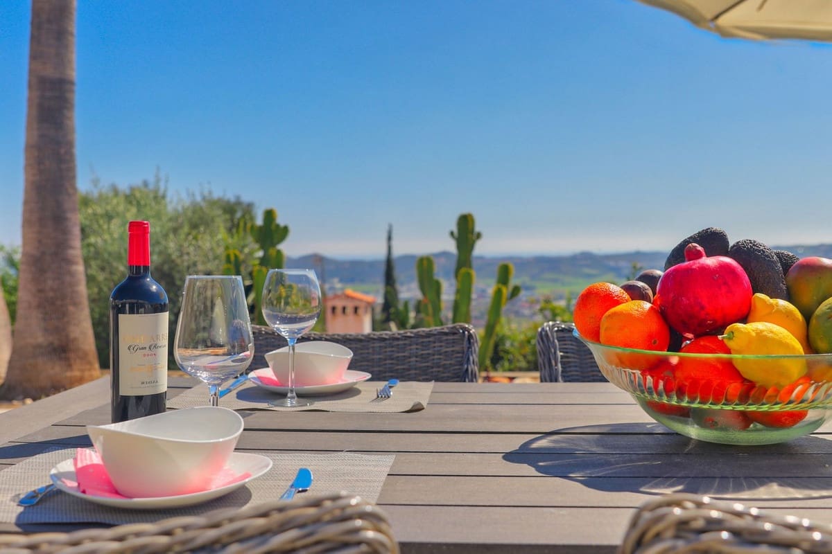 4 Zimmer Villa zu verkaufen in La Sierrezuela mit Garage - 1.950.000 € (Ref: 9929932)