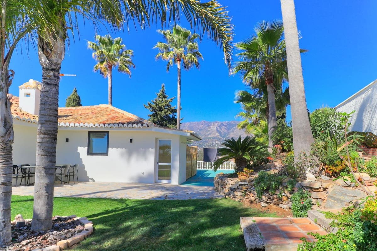 4 Zimmer Villa zu verkaufen in La Sierrezuela mit Garage - 1.950.000 € (Ref: 9929932)