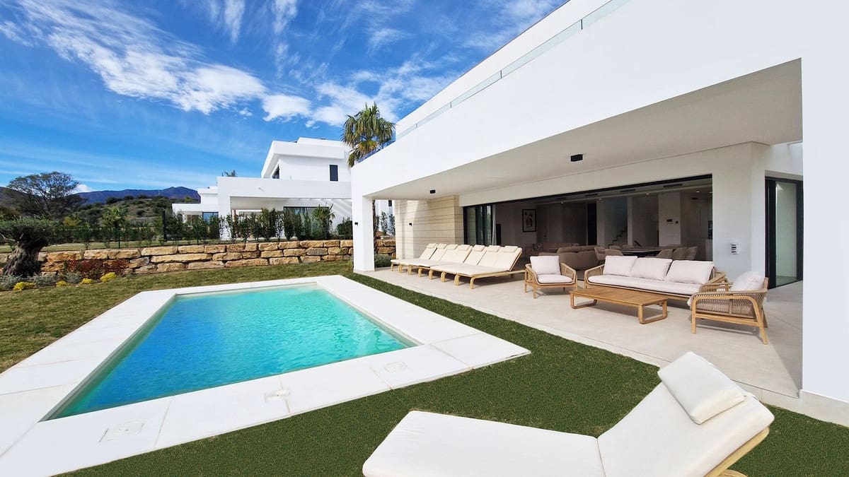 Chalet de 4 habitaciones en La Cala Golf en venta con garaje - 2.000.000 € (Ref: 9929935)
