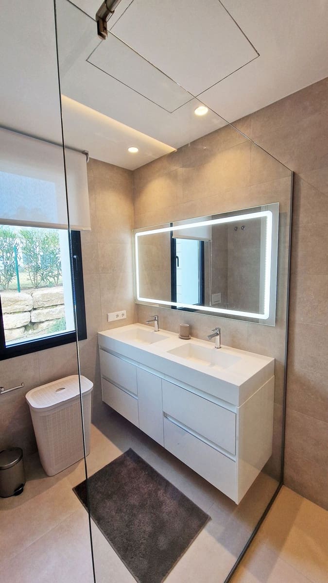 Chalet de 4 habitaciones en La Cala Golf en venta con garaje - 2.000.000 € (Ref: 9929935)