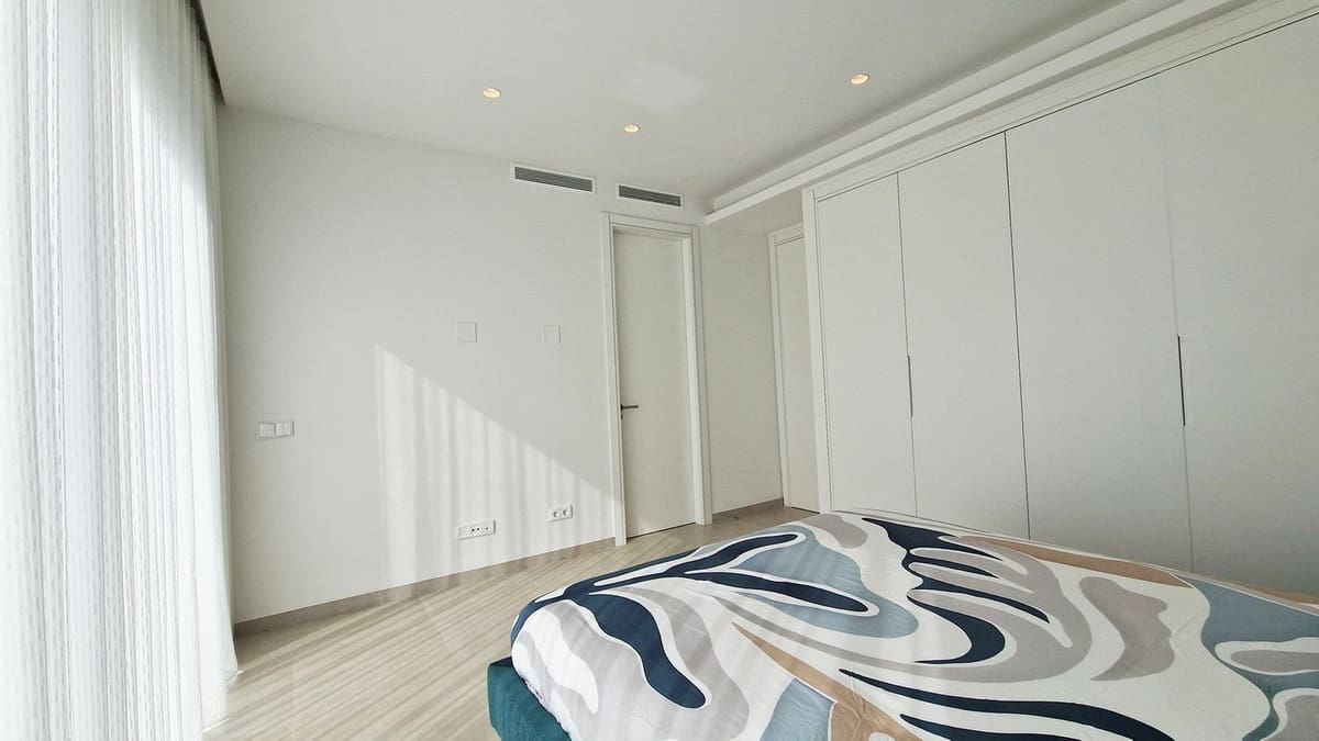 Chalet de 4 habitaciones en La Cala Golf en venta con garaje - 2.000.000 € (Ref: 9929935)