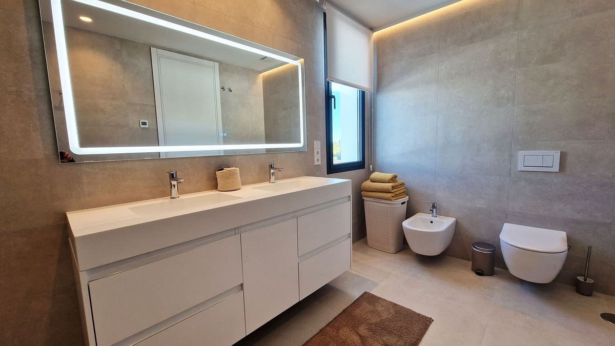 Chalet de 4 habitaciones en La Cala Golf en venta con garaje - 2.000.000 € (Ref: 9929935)