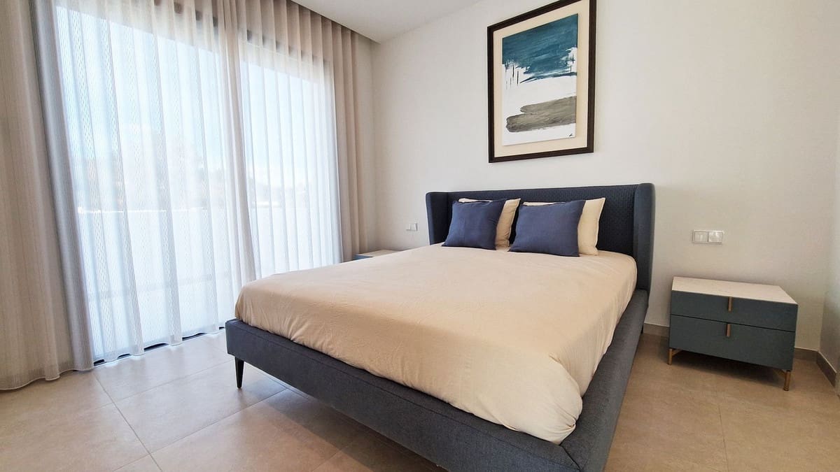 Chalet de 4 habitaciones en La Cala Golf en venta con garaje - 2.000.000 € (Ref: 9929935)