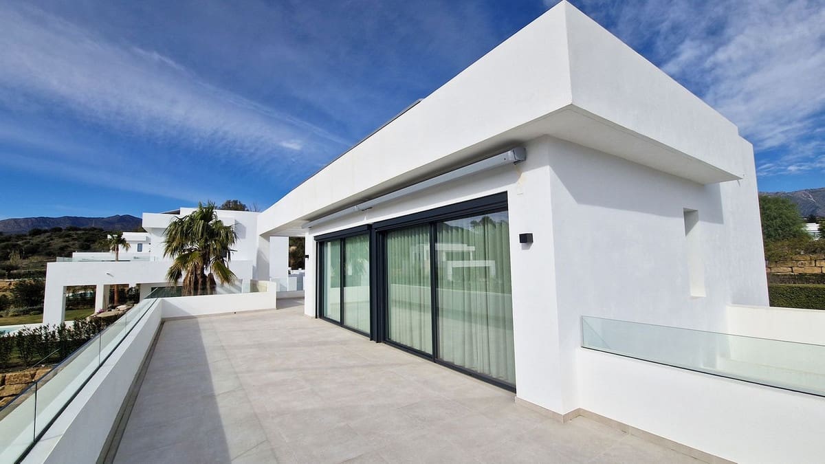 Chalet de 4 habitaciones en La Cala Golf en venta con garaje - 2.000.000 € (Ref: 9929935)