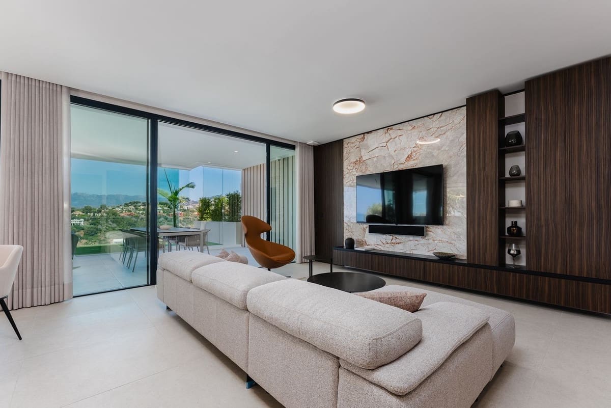 Apartamento de 3 habitaciones en Cabopino en venta con garaje - 2.080.000 € (Ref: 9929936)