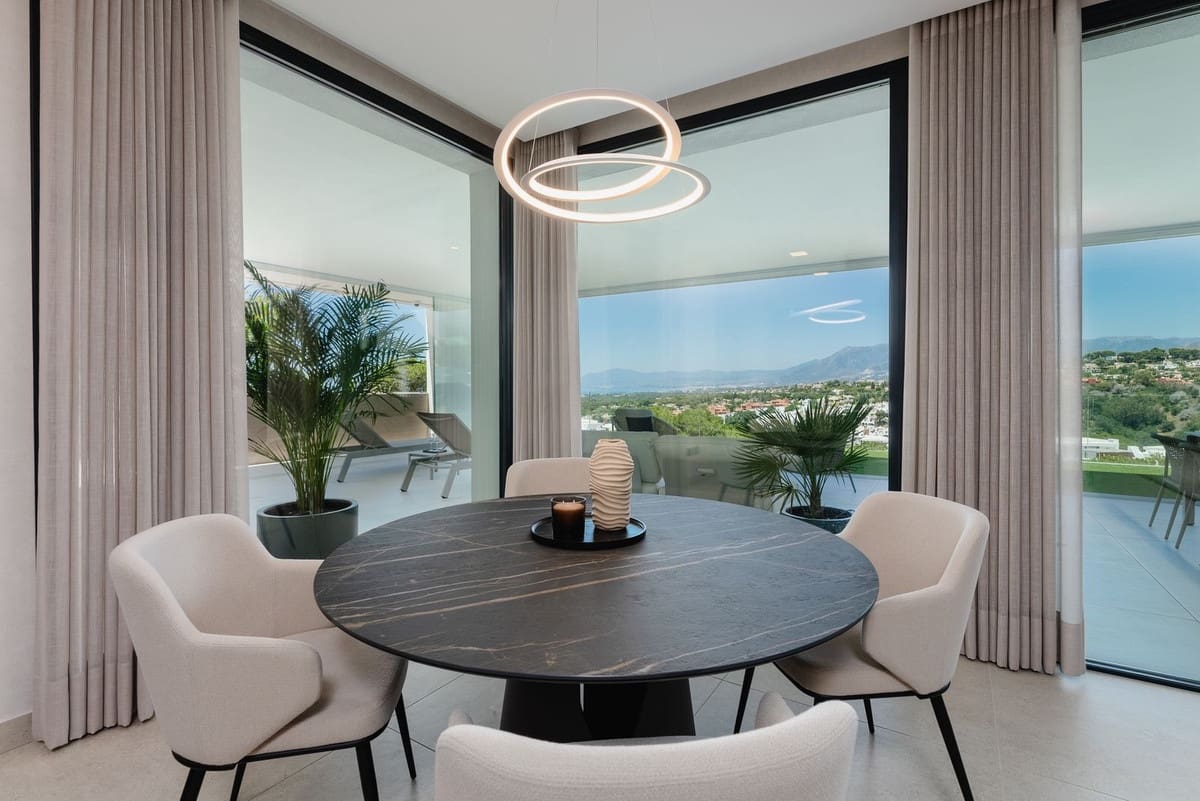Apartamento de 3 habitaciones en Cabopino en venta con garaje - 2.080.000 € (Ref: 9929936)