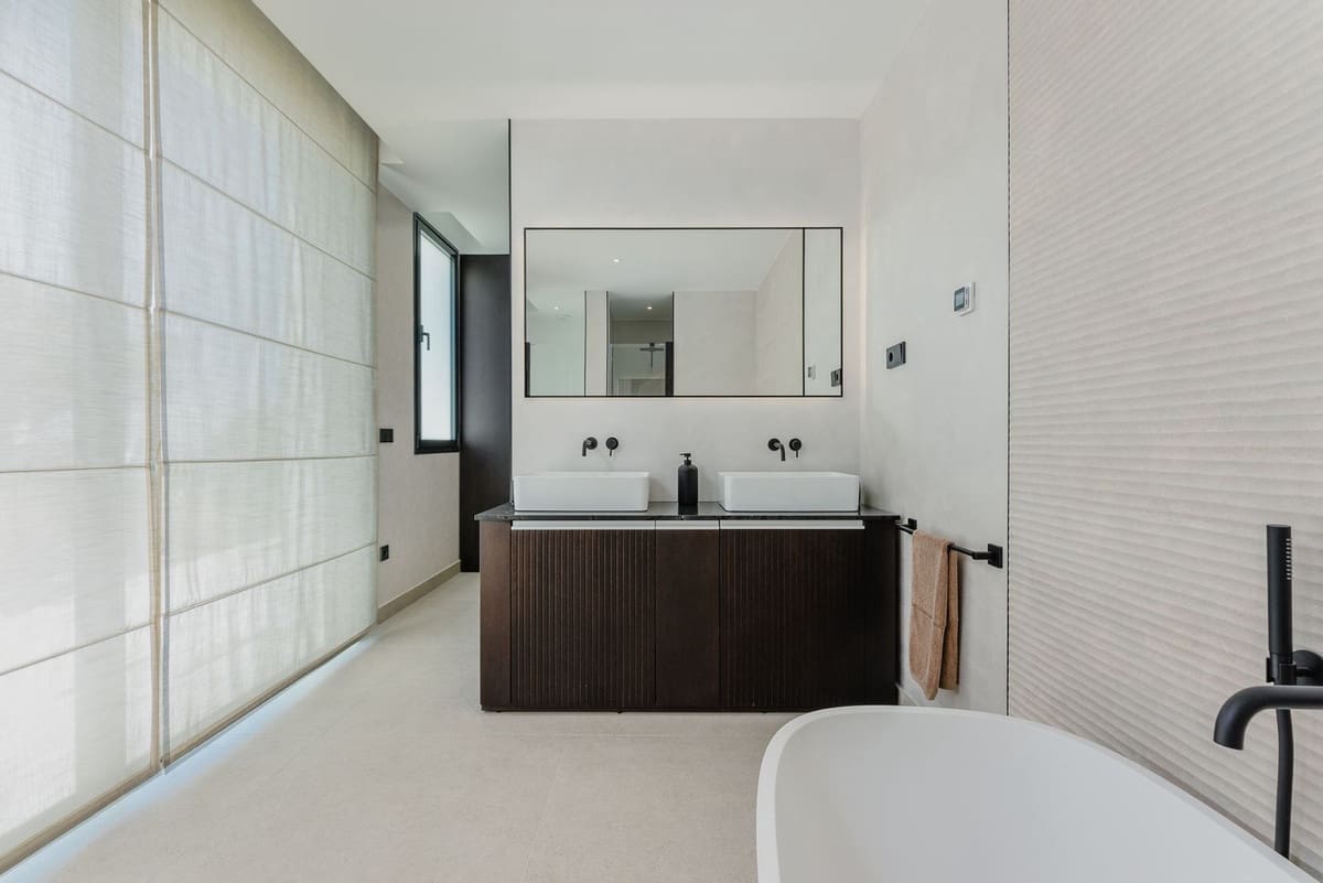 Apartamento de 3 habitaciones en Cabopino en venta con garaje - 2.080.000 € (Ref: 9929936)