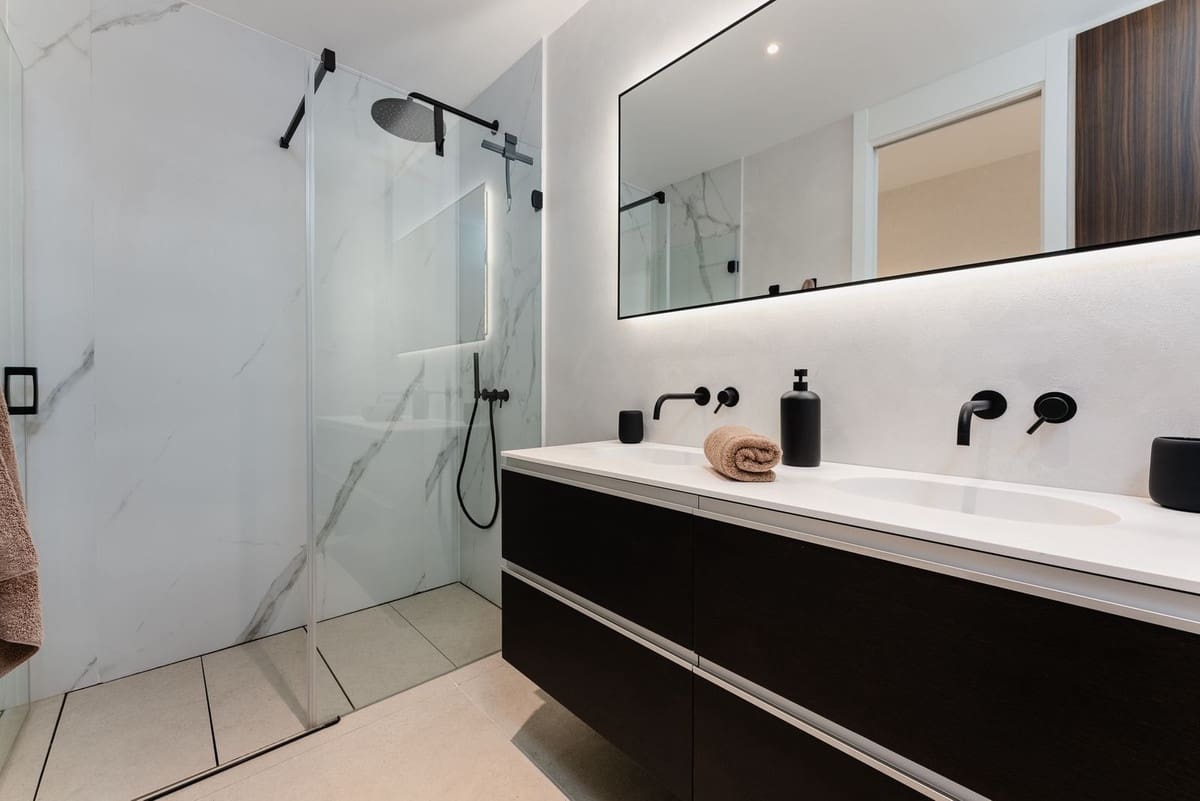 Apartamento de 3 habitaciones en Cabopino en venta con garaje - 2.080.000 € (Ref: 9929936)