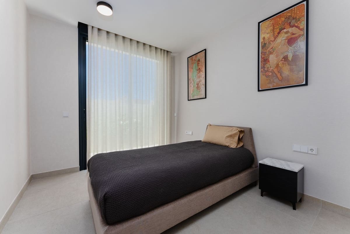 Apartamento de 3 habitaciones en Cabopino en venta con garaje - 2.080.000 € (Ref: 9929936)