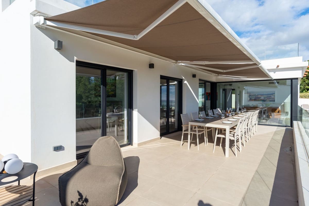 6 Zimmer Villa zu verkaufen in La Cala de Mijas mit Garage - 2.100.000 € (Ref: 9929937)