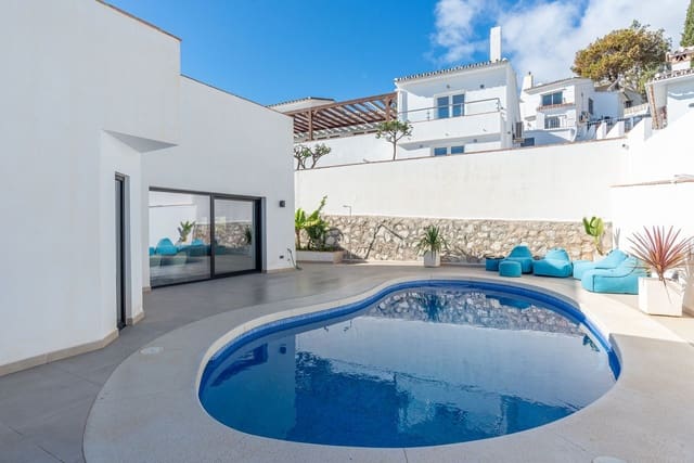 6 Zimmer Villa zu verkaufen in La Cala de Mijas, Mijas mit Garage - 2.100.000 € (Ref: 9929937)