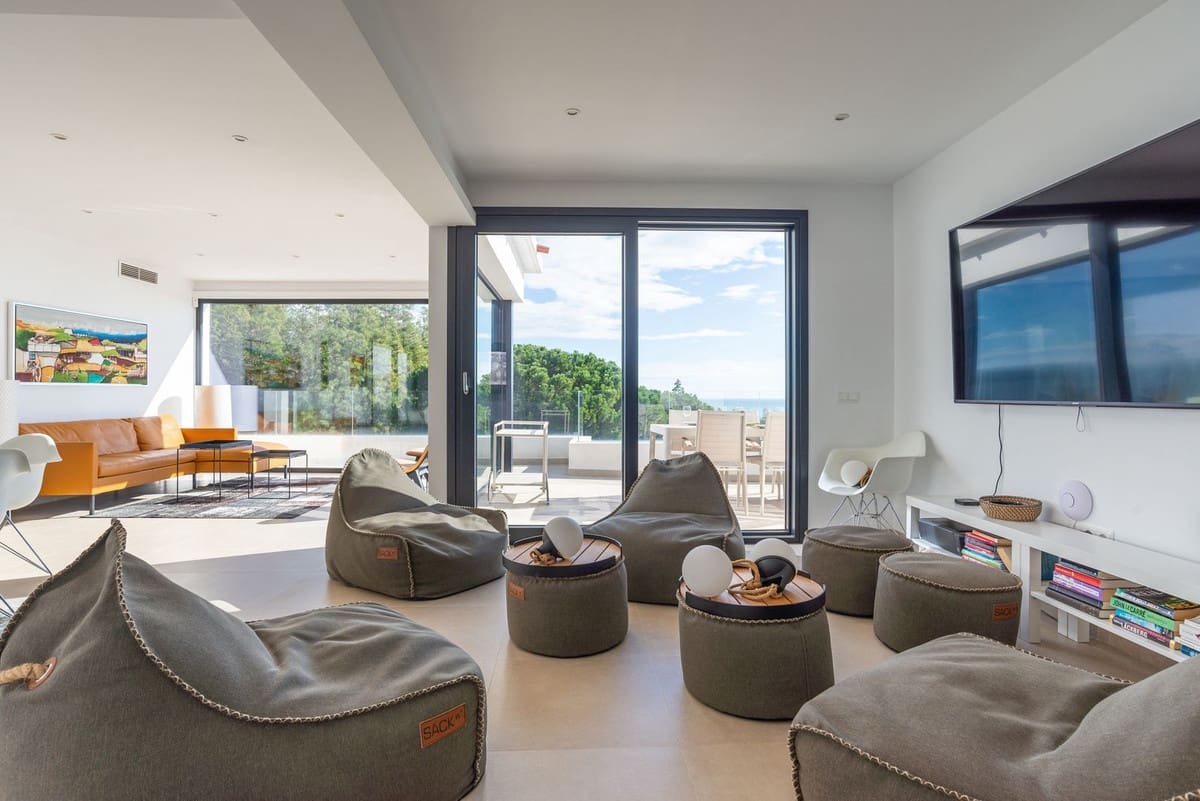 6 Zimmer Villa zu verkaufen in La Cala de Mijas mit Garage - 2.100.000 € (Ref: 9929937)