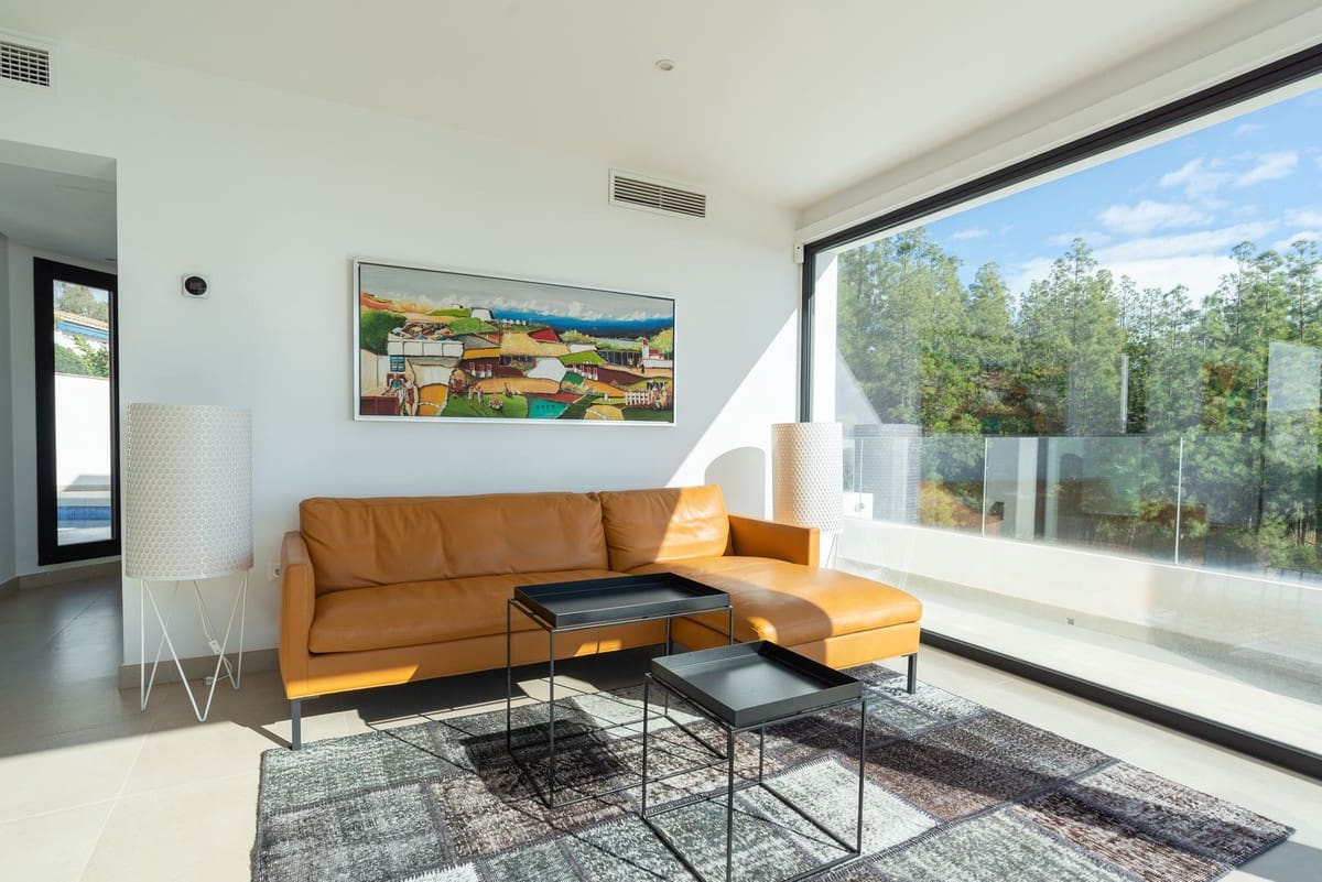 6 Zimmer Villa zu verkaufen in La Cala de Mijas mit Garage - 2.100.000 € (Ref: 9929937)