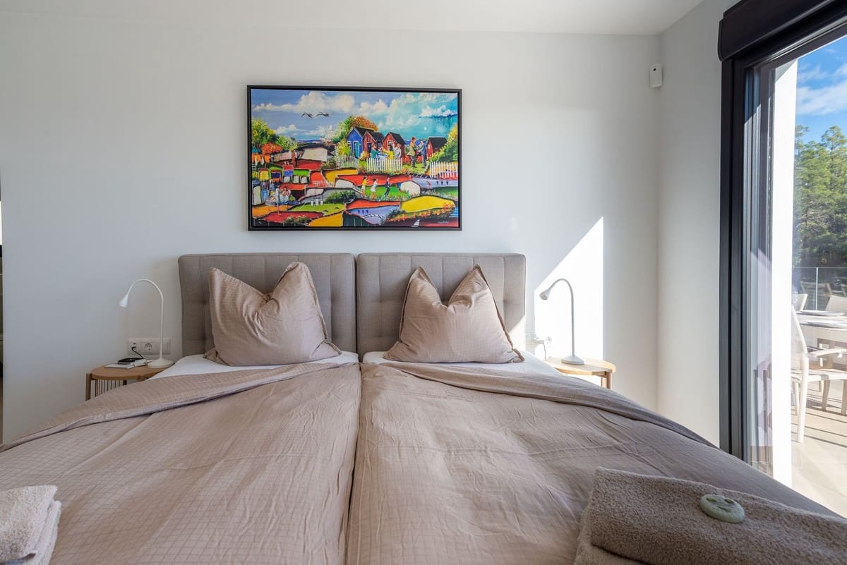 6 Zimmer Villa zu verkaufen in La Cala de Mijas mit Garage - 2.100.000 € (Ref: 9929937)