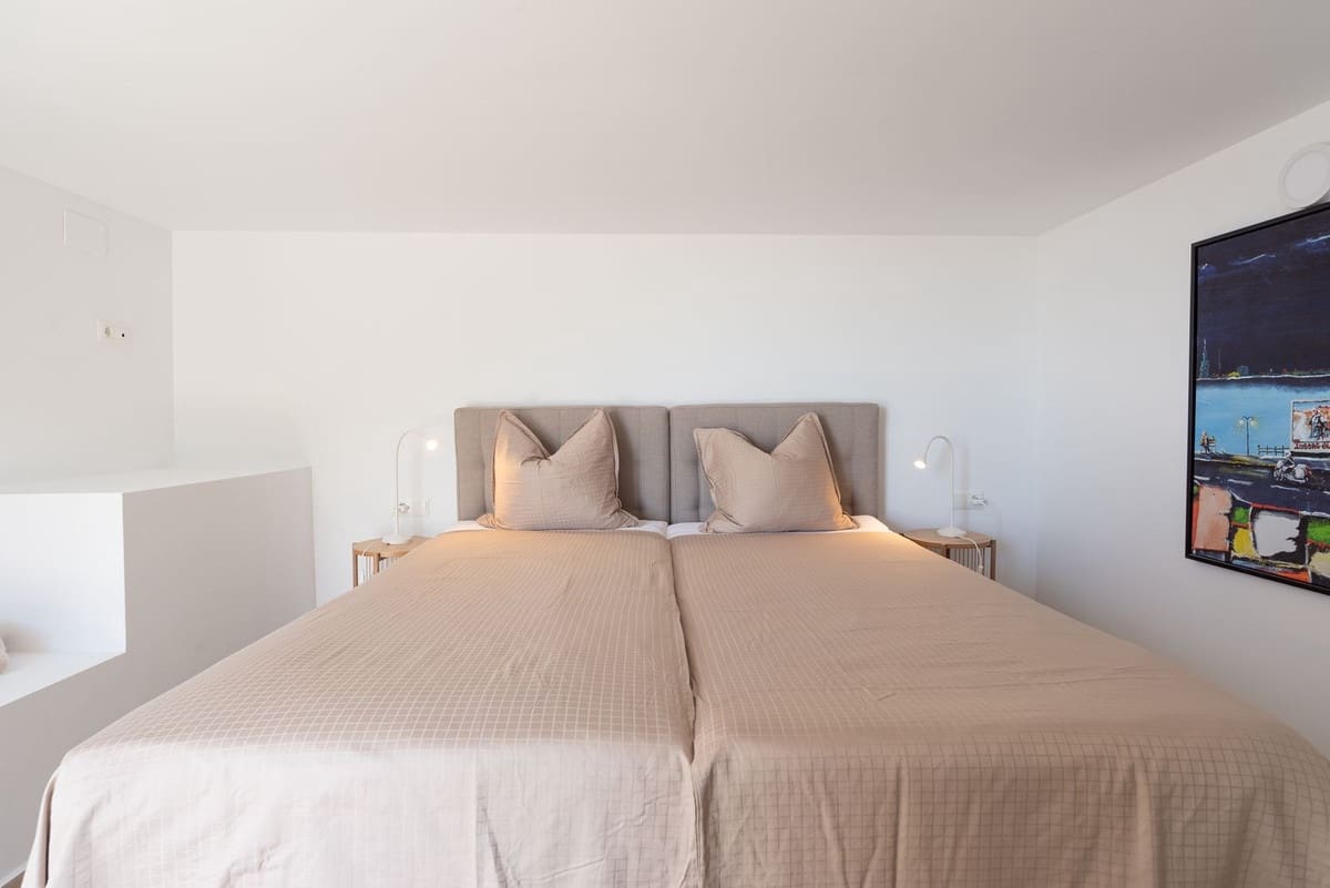 6 Zimmer Villa zu verkaufen in La Cala de Mijas mit Garage - 2.100.000 € (Ref: 9929937)