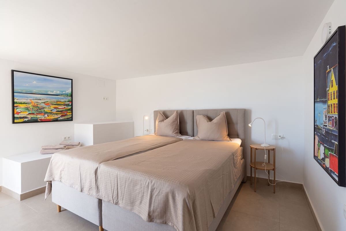 6 Zimmer Villa zu verkaufen in La Cala de Mijas mit Garage - 2.100.000 € (Ref: 9929937)
