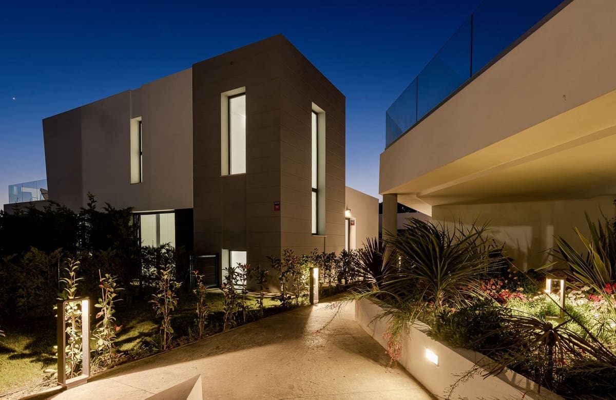 4 camera da letto Villa in vendita in Calahonda con garage - 2.100.000 € (Rif: 9929938)