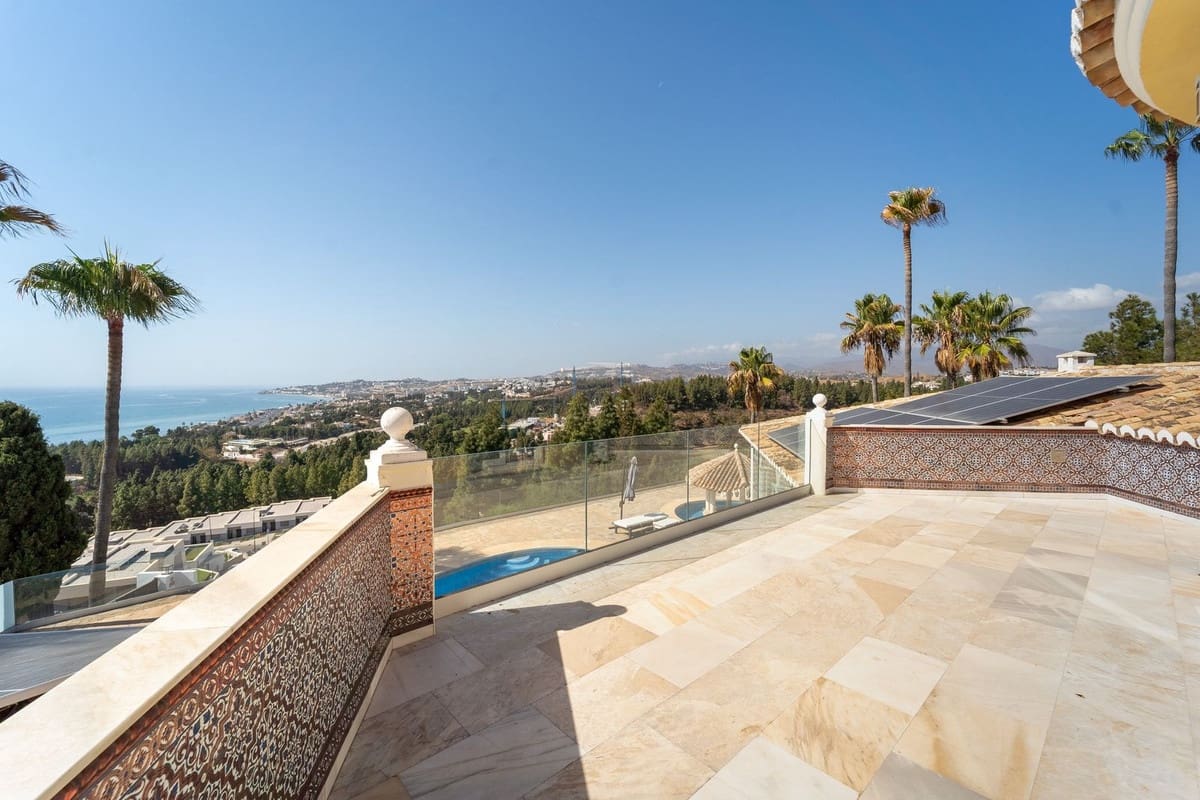 5 sypialnia Willa na sprzedaż w Mijas Costa z garażem - 2 450 000 € (Ref: 9929945)