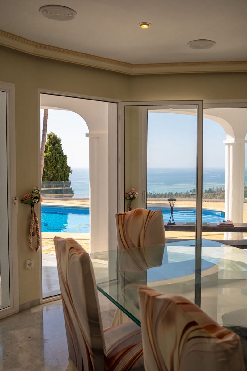 5 sypialnia Willa na sprzedaż w Mijas Costa z garażem - 2 450 000 € (Ref: 9929945)