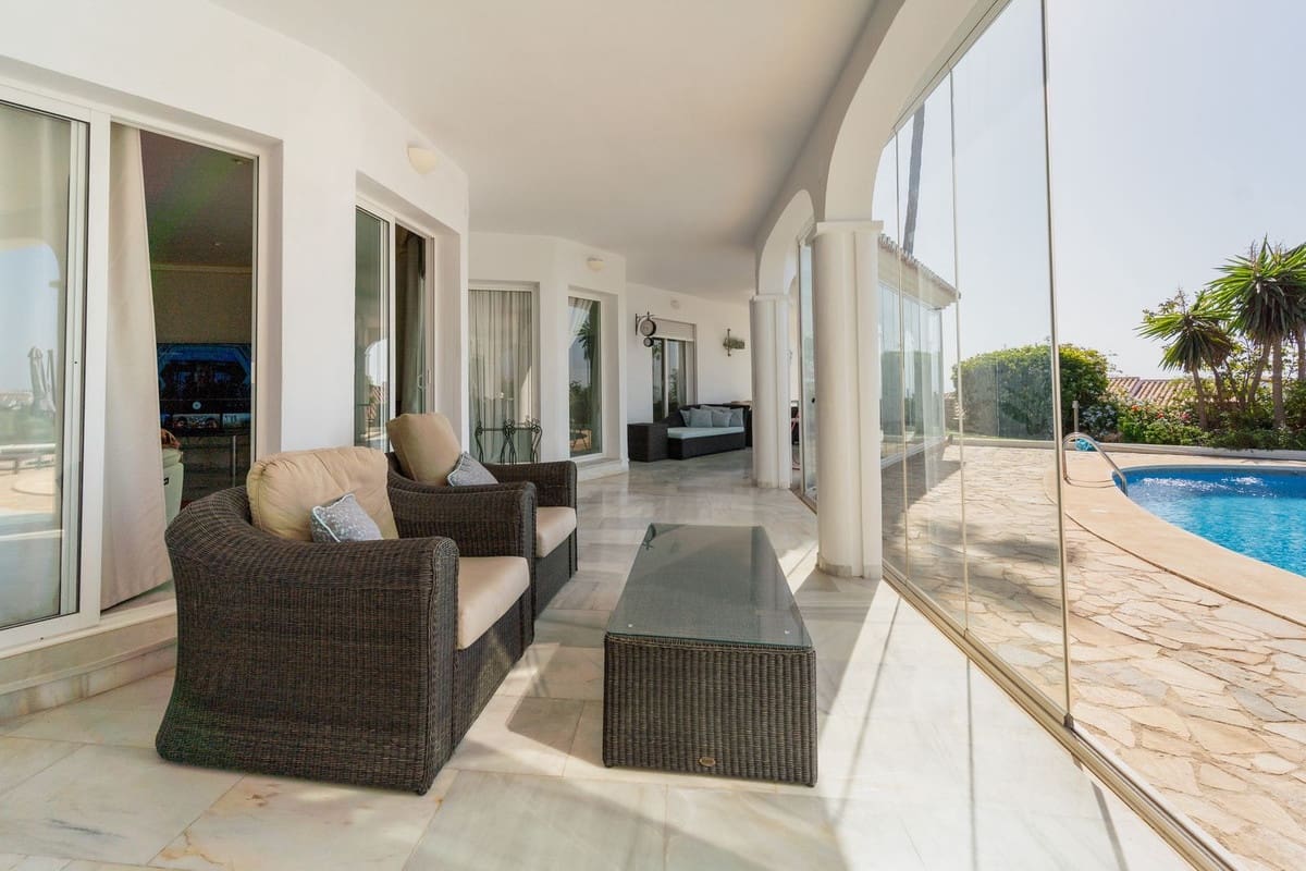 5 sypialnia Willa na sprzedaż w Mijas Costa z garażem - 2 450 000 € (Ref: 9929945)