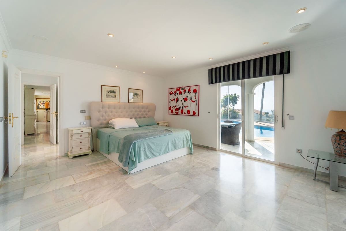 5 sypialnia Willa na sprzedaż w Mijas Costa z garażem - 2 450 000 € (Ref: 9929945)