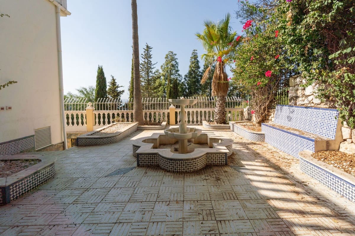 5 sypialnia Willa na sprzedaż w Mijas Costa z garażem - 2 450 000 € (Ref: 9929945)