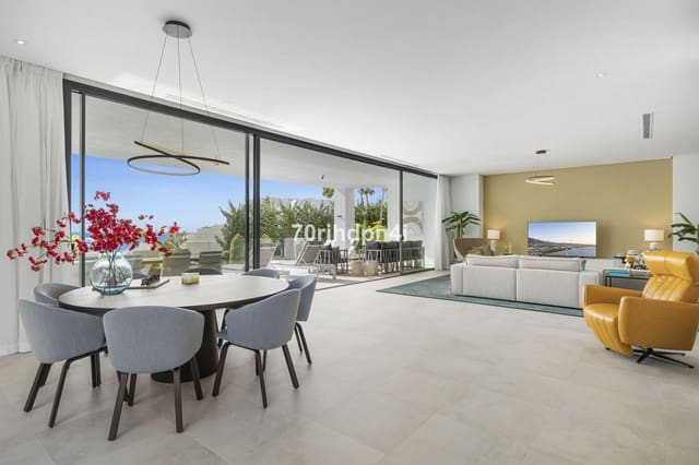 5 bedroom Villa for sale in Marbella with pool garage - € 3,150,000 (Ref: 9929952)