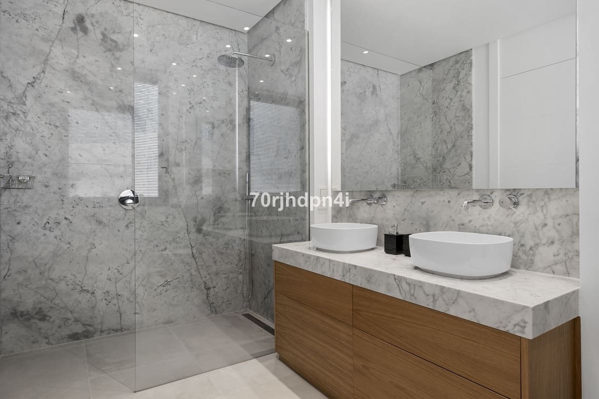 5 quarto Moradia para venda em Marbella com garagem - 3 150 000 € (Ref: 9929952)
