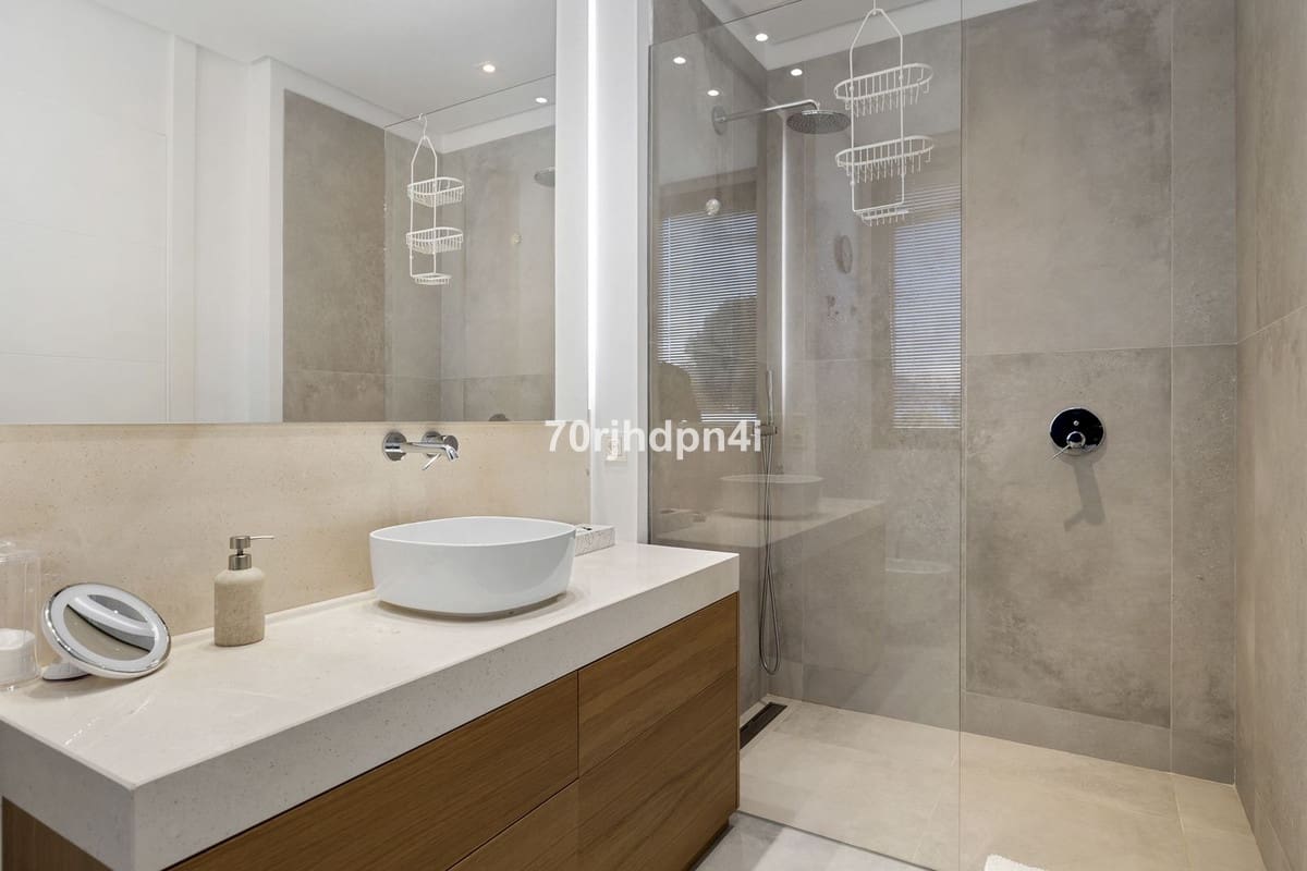 5 quarto Moradia para venda em Marbella com garagem - 3 150 000 € (Ref: 9929952)