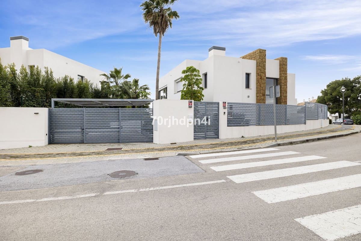 5 quarto Moradia para venda em Marbella com garagem - 3 150 000 € (Ref: 9929952)