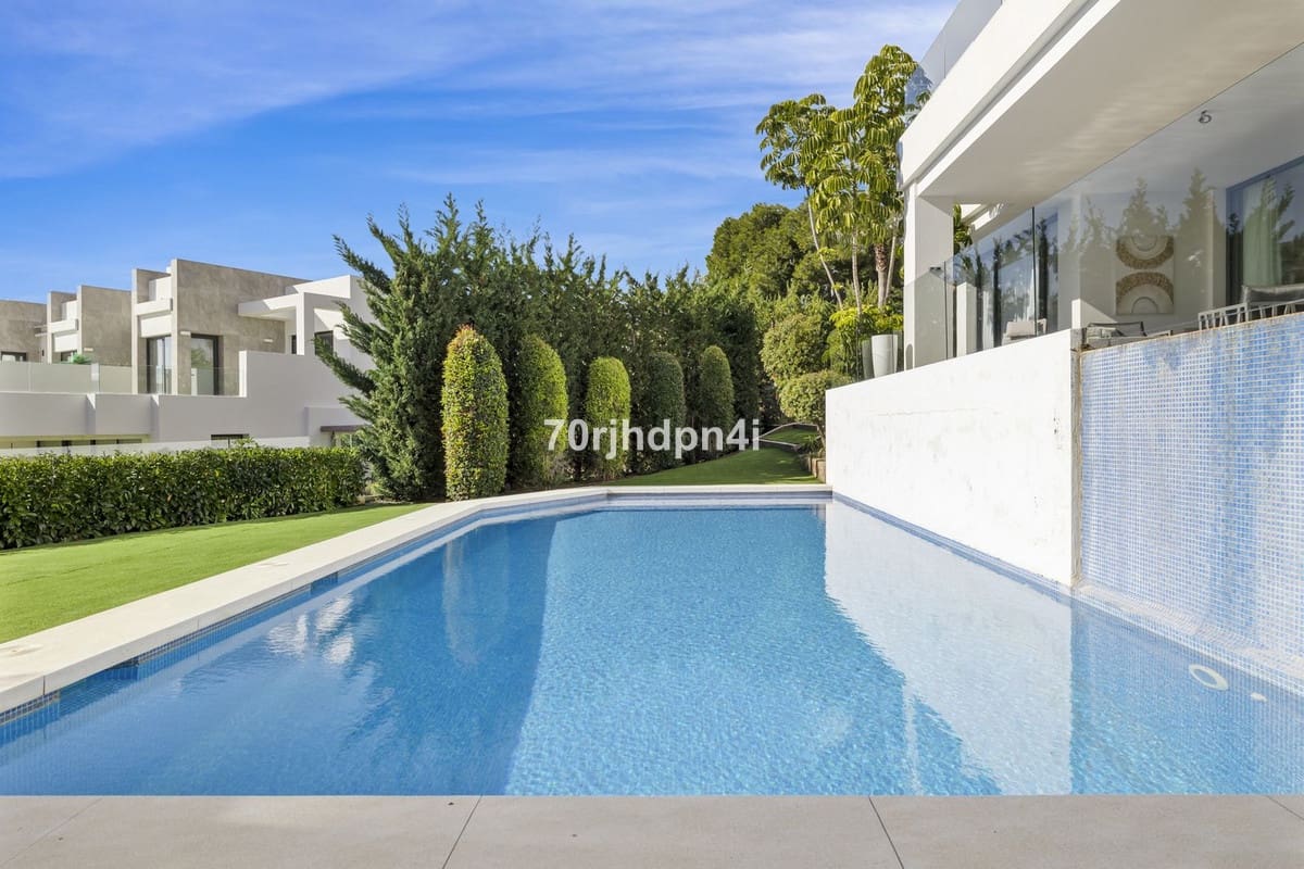 5 quarto Moradia para venda em Marbella com garagem - 3 150 000 € (Ref: 9929952)