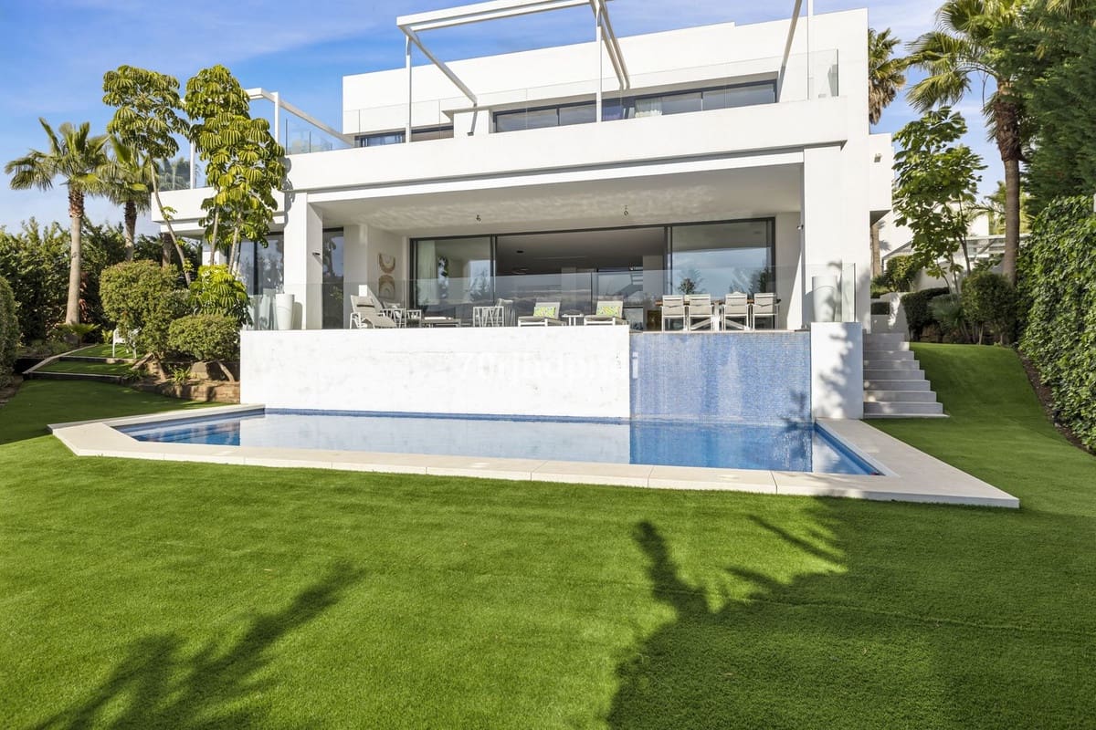 5 quarto Moradia para venda em Marbella com garagem - 3 150 000 € (Ref: 9929952)