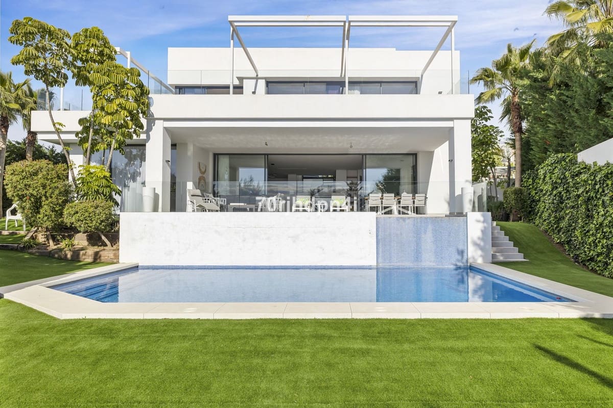 5 quarto Moradia para venda em Marbella com garagem - 3 150 000 € (Ref: 9929952)