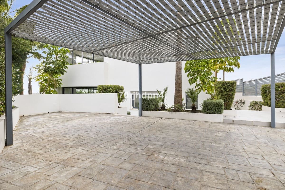 5 quarto Moradia para venda em Marbella com garagem - 3 150 000 € (Ref: 9929952)