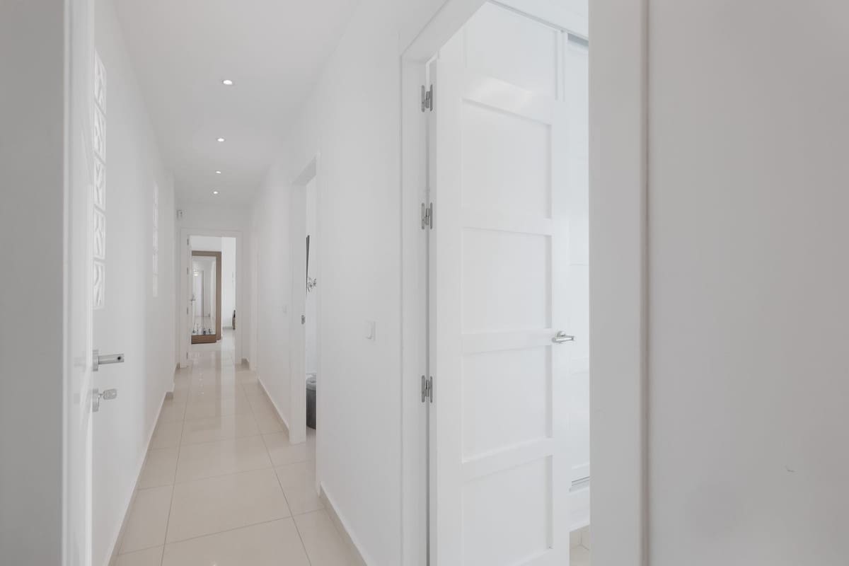 4 soveværelse Villa til salg i Benalmadena Costa - € 3.390.000 (Ref: 9929953)