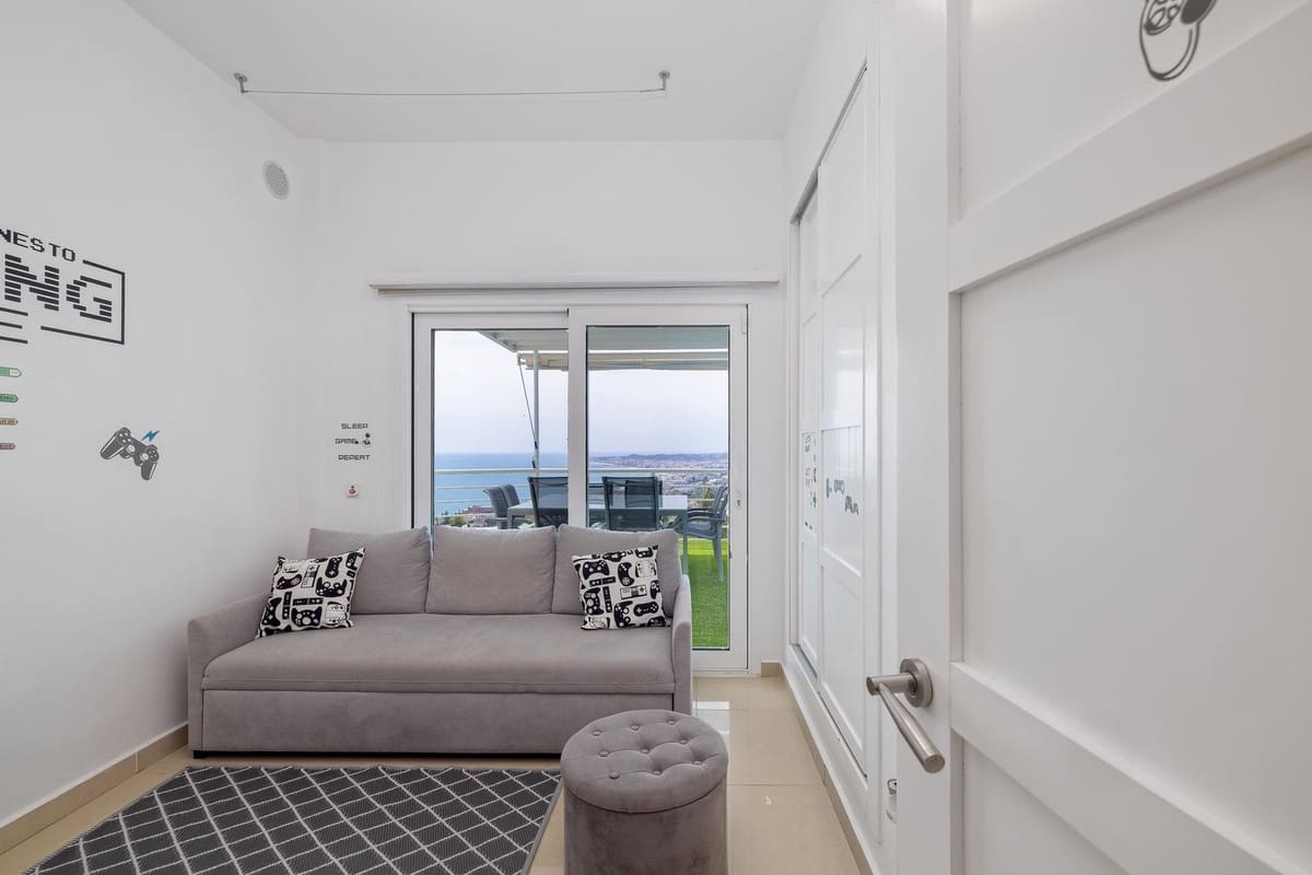 4 soveværelse Villa til salg i Benalmadena Costa - € 3.390.000 (Ref: 9929953)