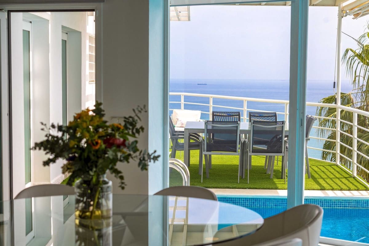 4 soveværelse Villa til salg i Benalmadena Costa - € 3.390.000 (Ref: 9929953)