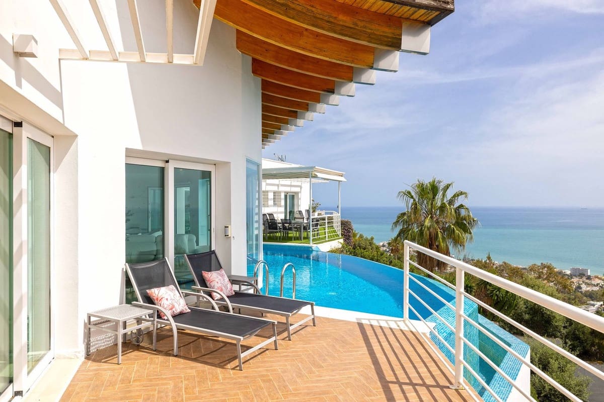 4 soveværelse Villa til salg i Benalmadena Costa - € 3.390.000 (Ref: 9929953)