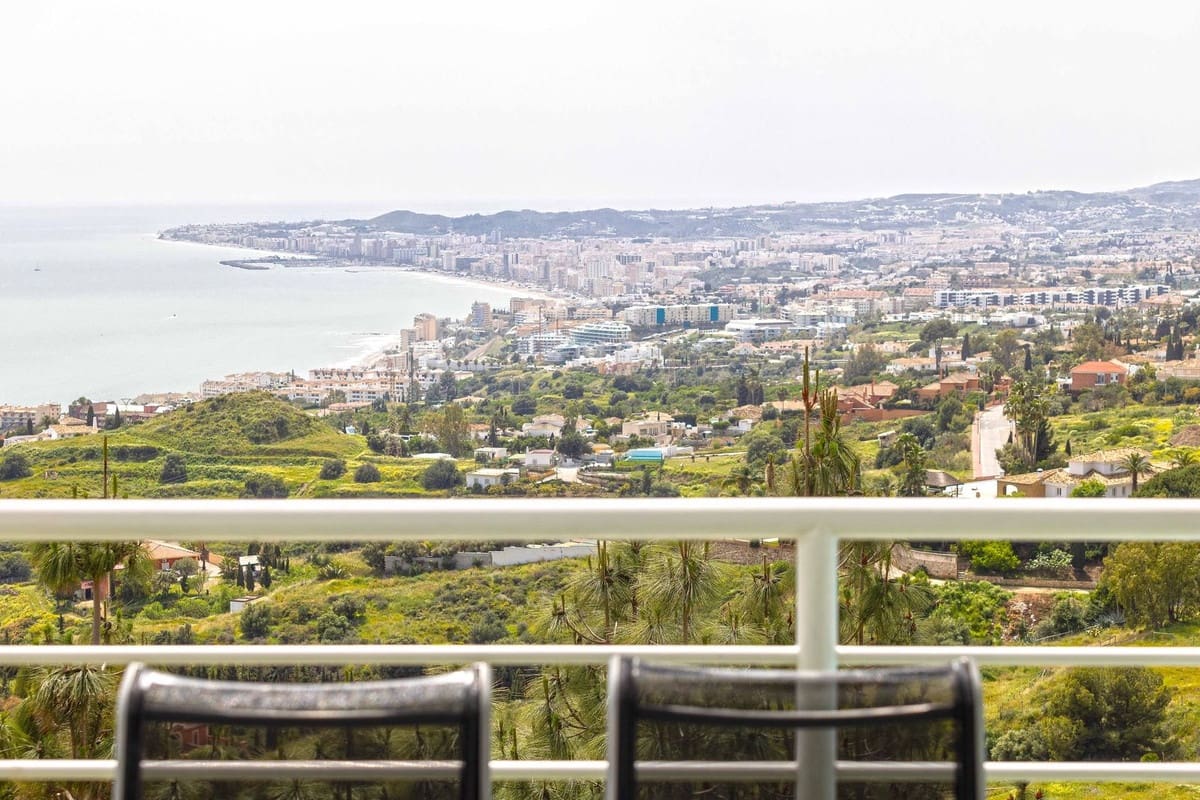 4 soveværelse Villa til salg i Benalmadena Costa - € 3.390.000 (Ref: 9929953)