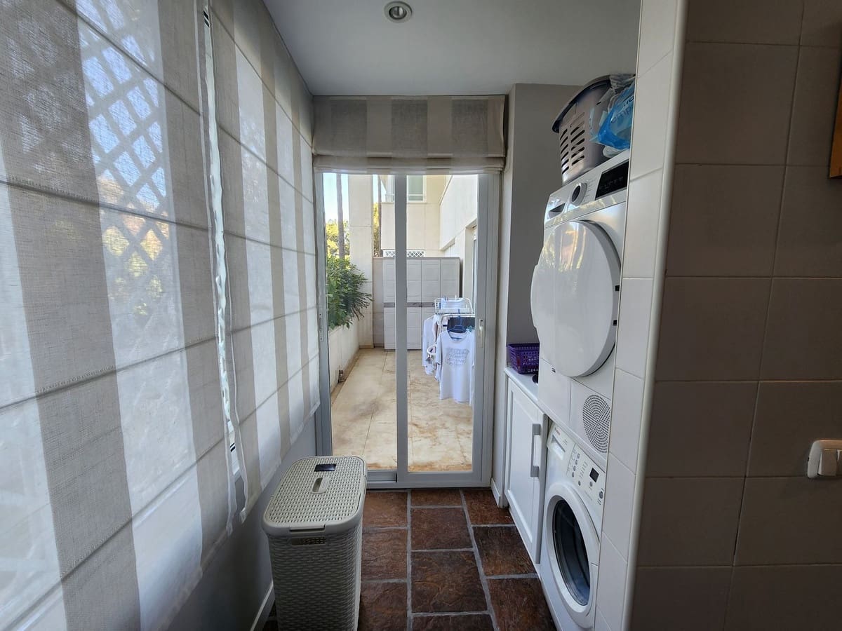 3 soverom Leilighet til salgs i Estepona - € 1 300 000 (Ref: 9943743)