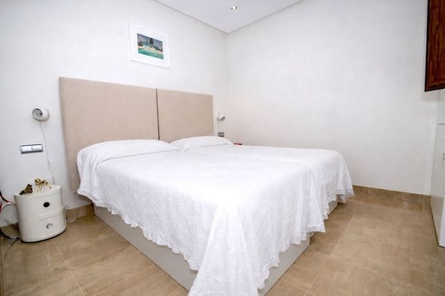 4 soveværelse Lejlighed til salg i Estepona med swimmingpool garage - € 990.000 (Ref: 9943748)
