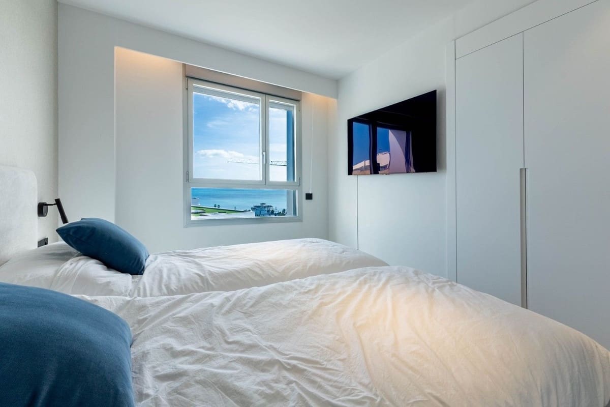3 Zimmer Apartment zu verkaufen in Estepona - 1.295.000 € (Ref: 9943755)