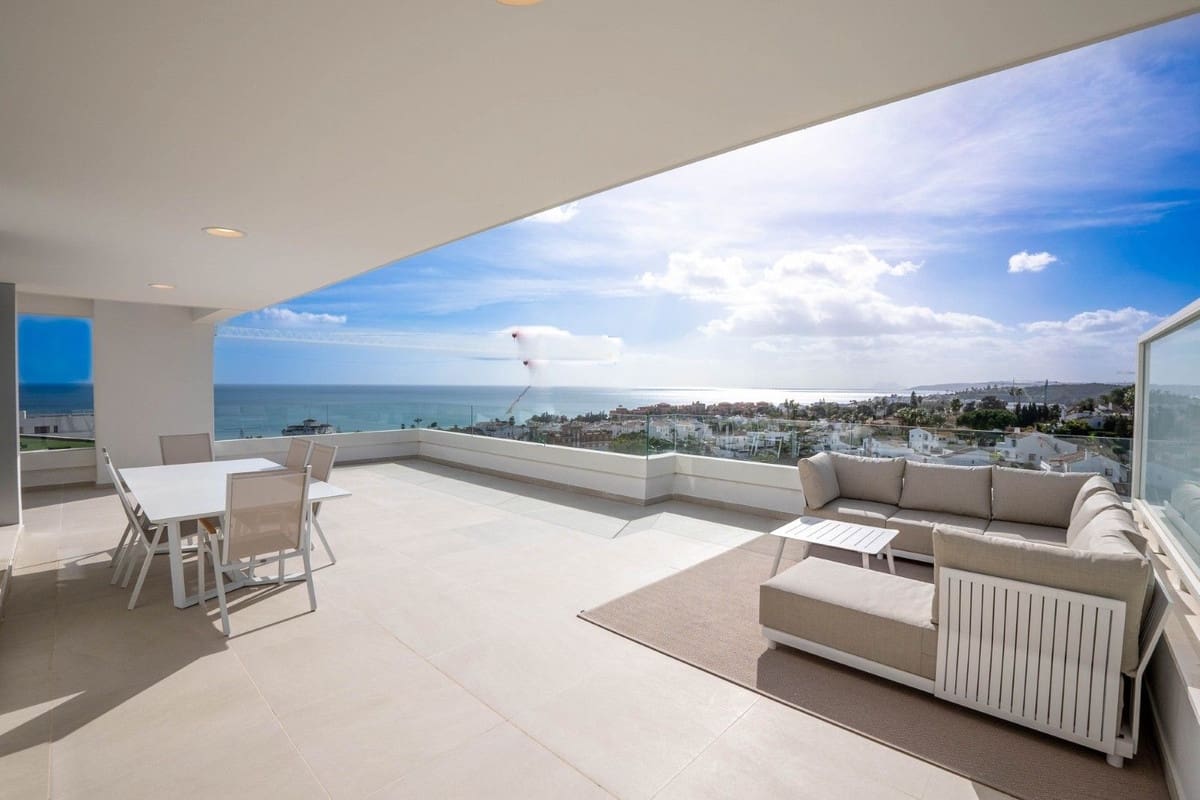 3 Zimmer Apartment zu verkaufen in Estepona - 1.295.000 € (Ref: 9943755)