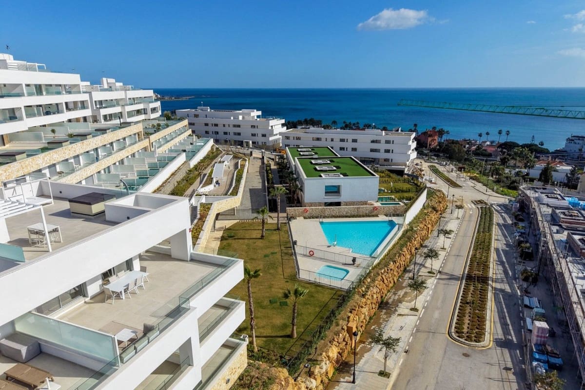 3 Zimmer Apartment zu verkaufen in Estepona - 1.295.000 € (Ref: 9943755)