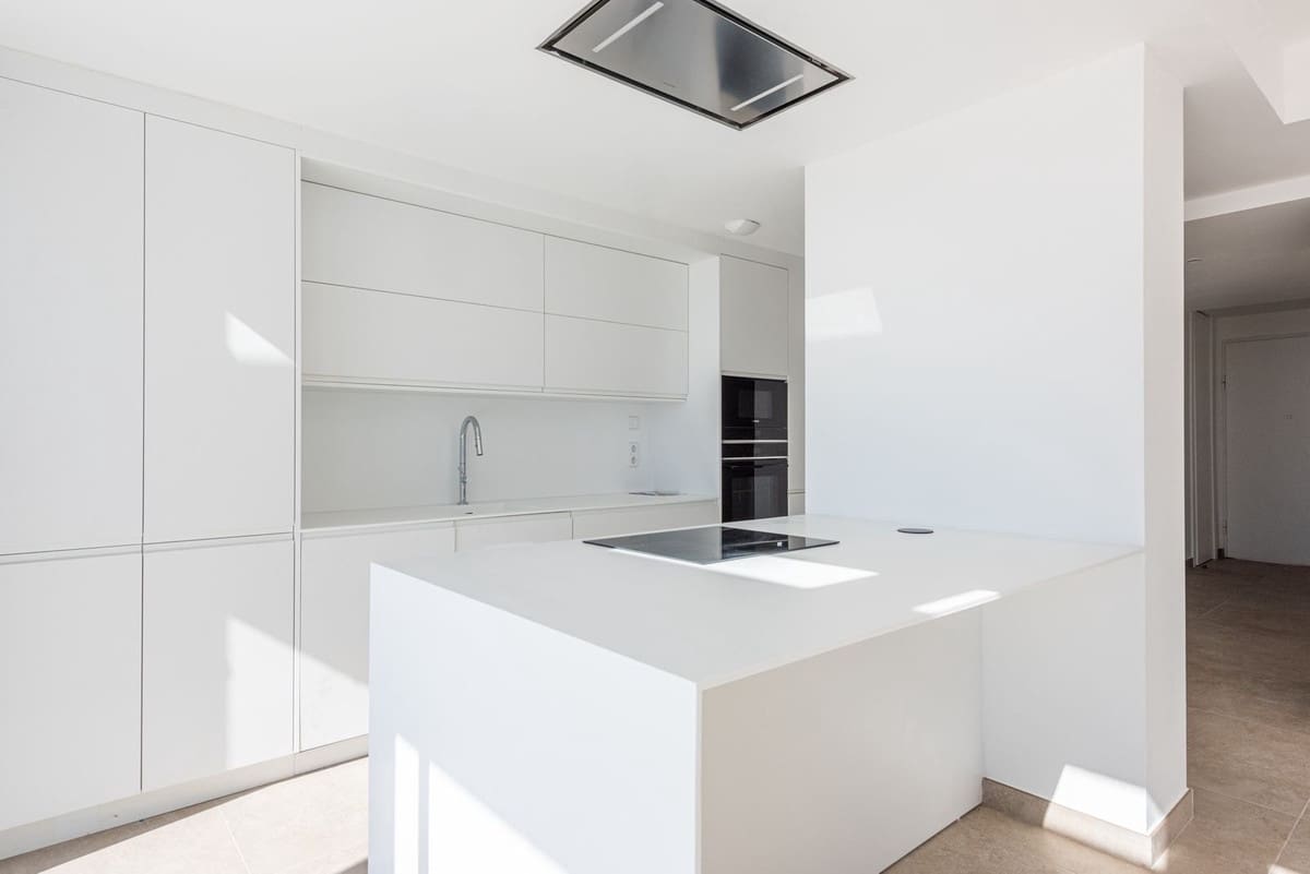4 slaapkamer Appartement te koop in New Golden Mile - € 1.250.000 (Ref: 9943756)