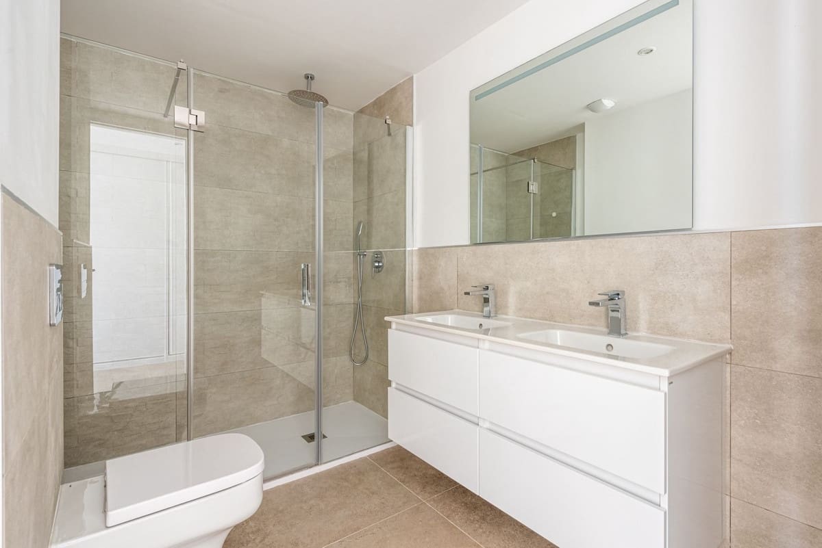 4 slaapkamer Appartement te koop in New Golden Mile - € 1.250.000 (Ref: 9943756)