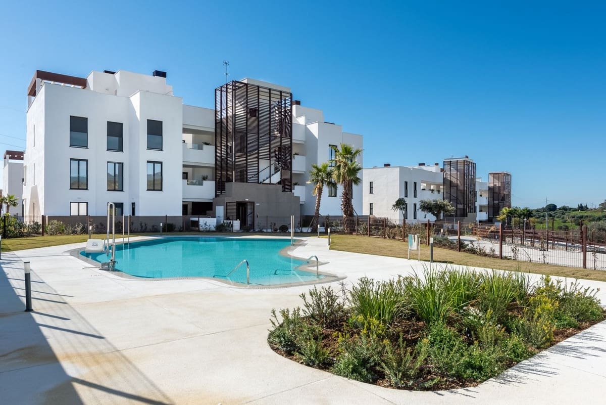 4 slaapkamer Appartement te koop in New Golden Mile - € 1.250.000 (Ref: 9943756)