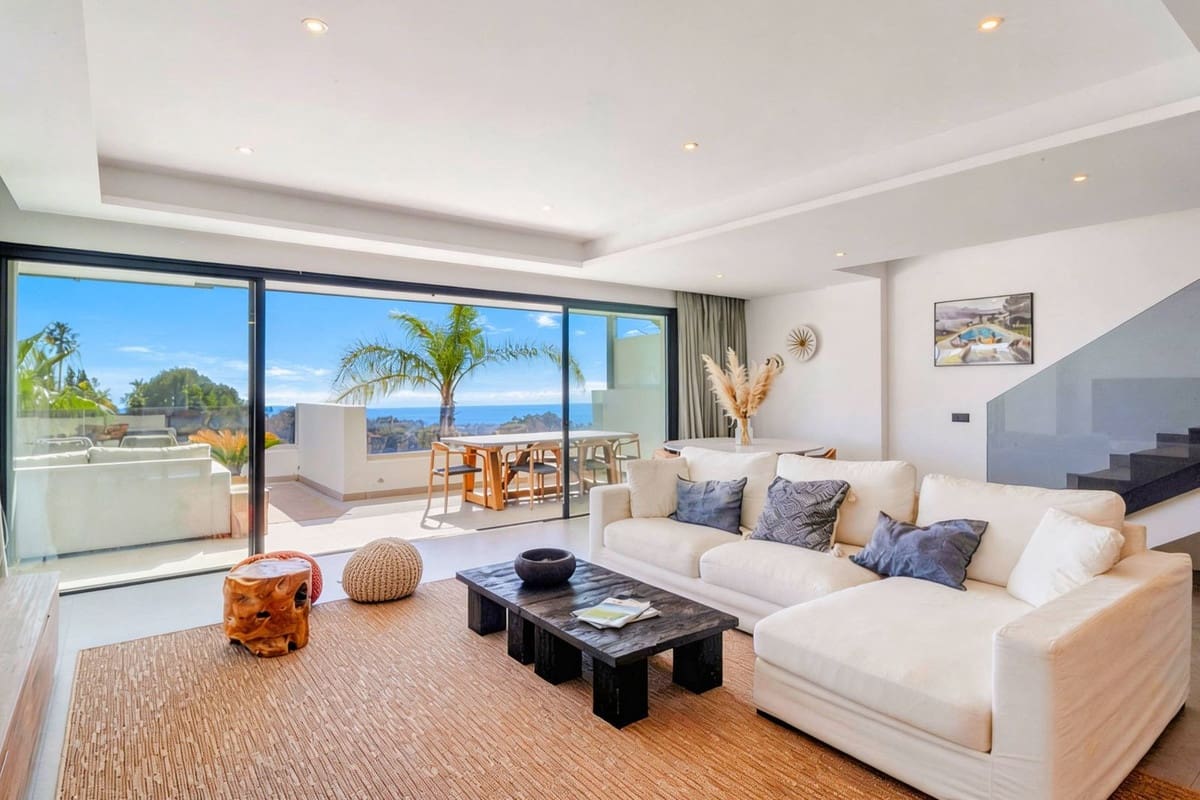 Apartamento de 4 habitaciones en Estepona en venta con piscina garaje - 1.400.000 € (Ref: 9943759)